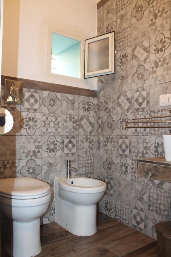 Appartement Bomboniera Di Maria à Naples Extérieur photo